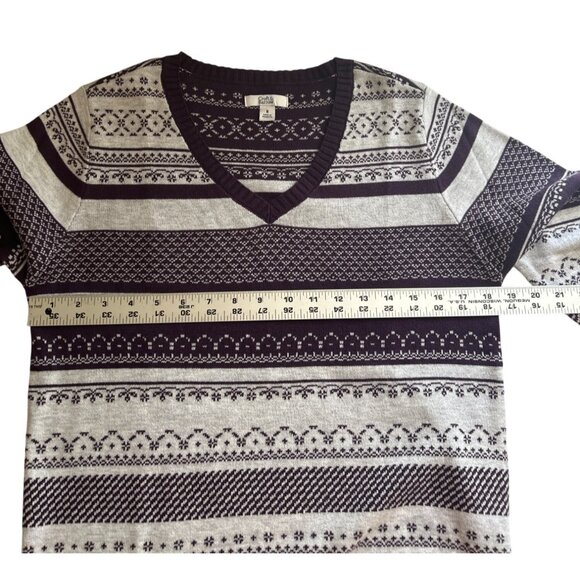 Croft & Barrow Womens V-Neck Sweater M Purple Gray Nordic Print Cotton Blend - Picture 6 of 7